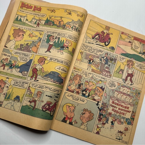 Richie Rich The Poor Little Rich Boy #102 Harvey Comics VTG Collectible 1971 - Picture 6 of 6